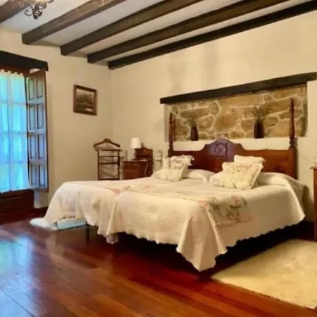 La Punvieja Country house *