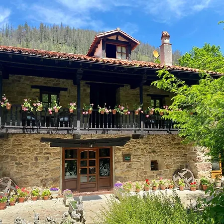 La Punvieja Country house *
